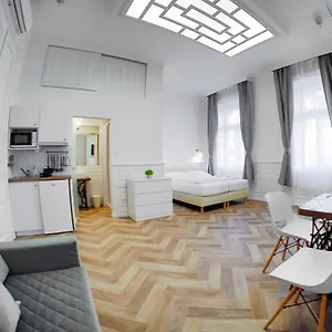 Hotel Toni