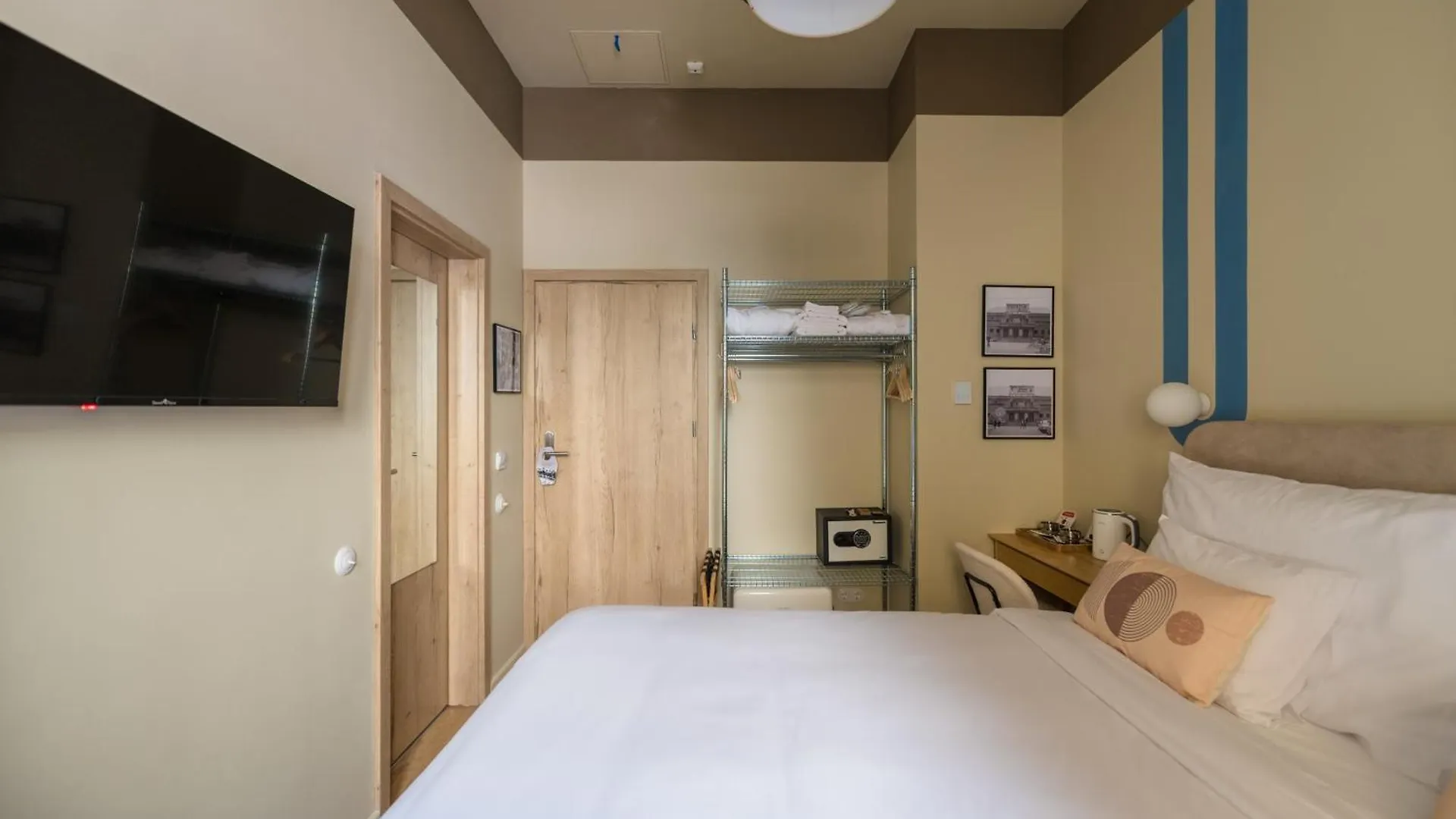 East-West Budapest Boutique Hotel