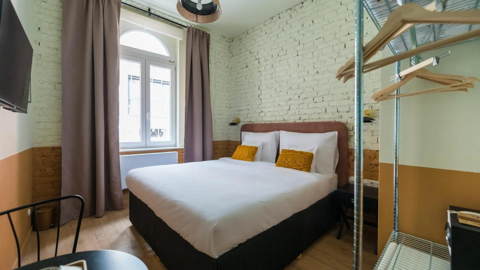 East-West Budapest Boutique Hotel